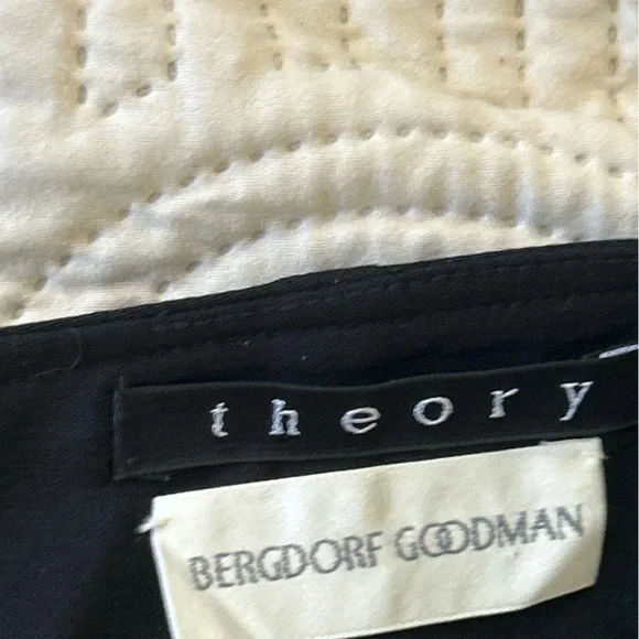 Theory for Bergdorf Goodman black maxi skirt. Side slits/wool blend/vintage 6/8